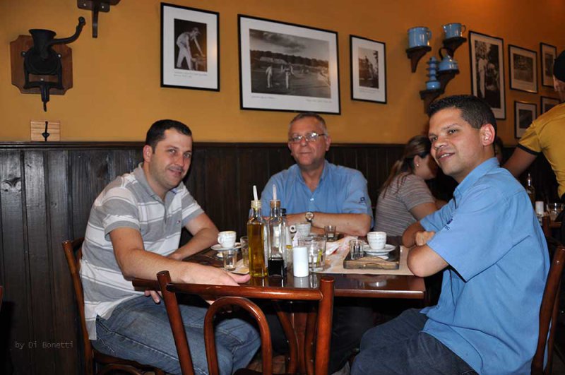 Amigos da casa